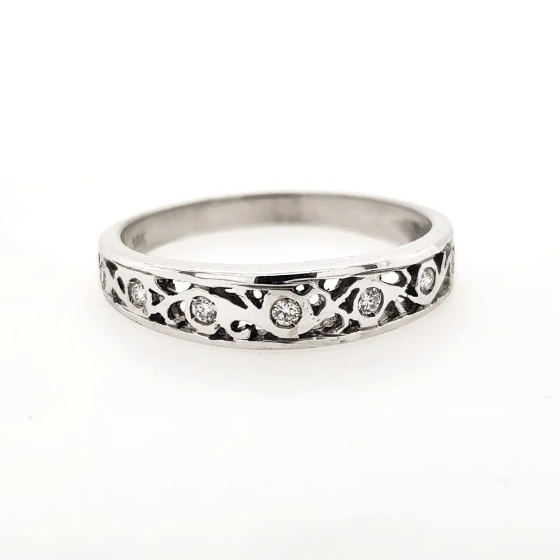 Filigree Diamond Dress Ring (Narrow)