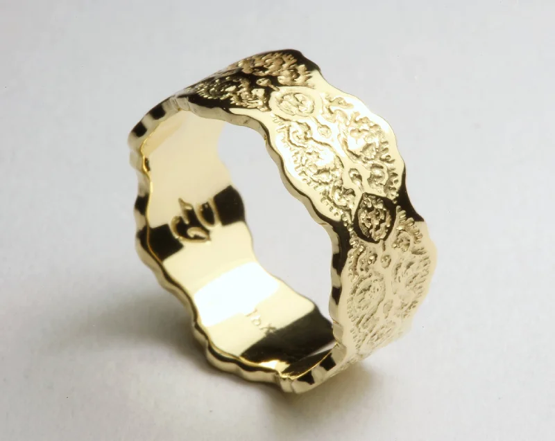 Wide Art Deco Lace Wedding Ring in 8mm Width