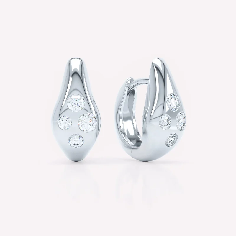 Curve 18K Whitegold Huggies w. Diamonds