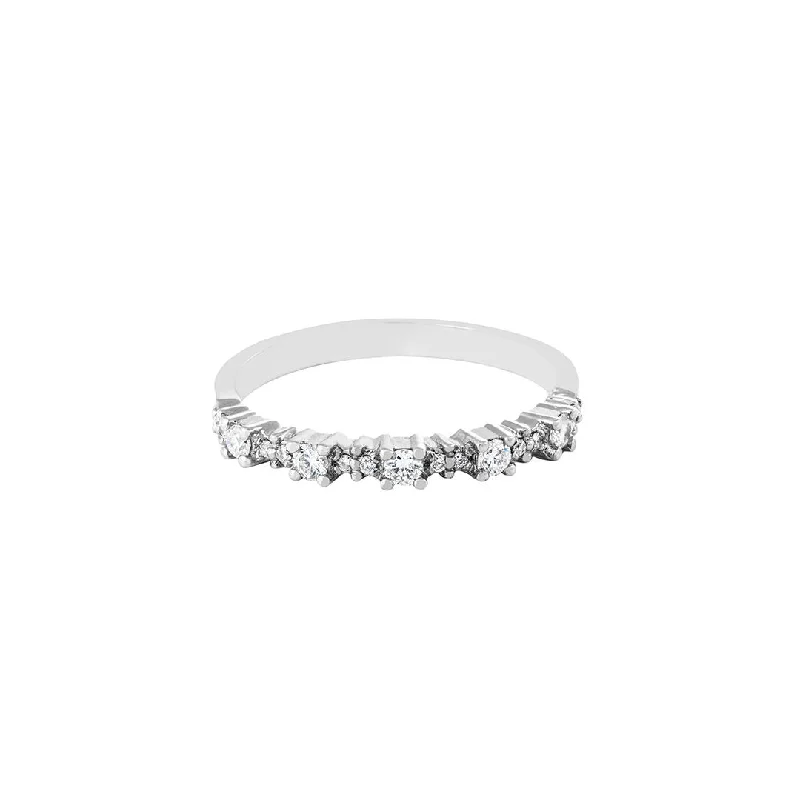 Blair's 18K Whitegold Ring w. Diamonds