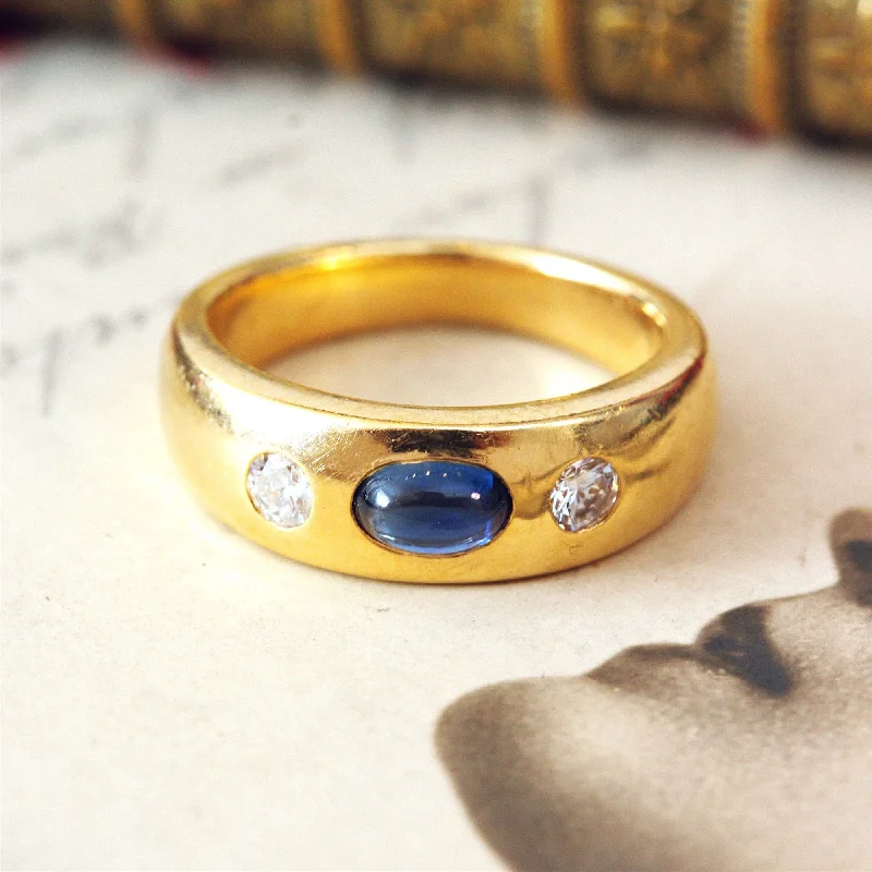 Gorgeous Quality Cabochon Sapphire & Diamond Ring