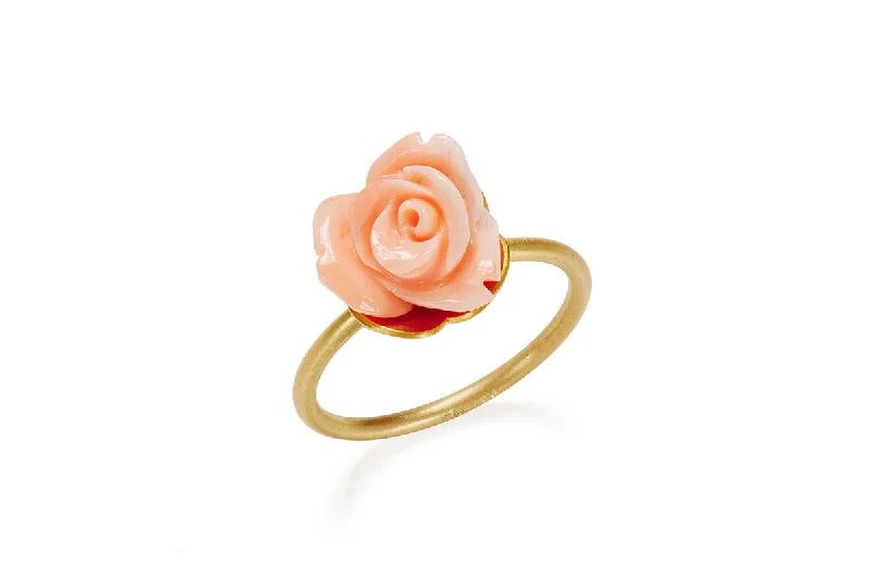 Champagne Moment 18K Gold Ring w. Coral