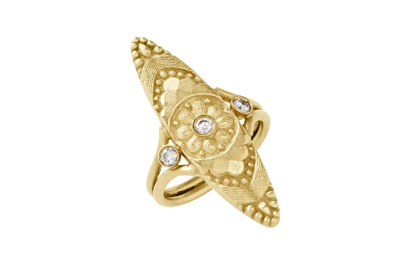 Dryade 18K Gold Ring w. Diamond