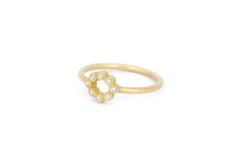 Gigi 18K Gold Ring w. Diamond