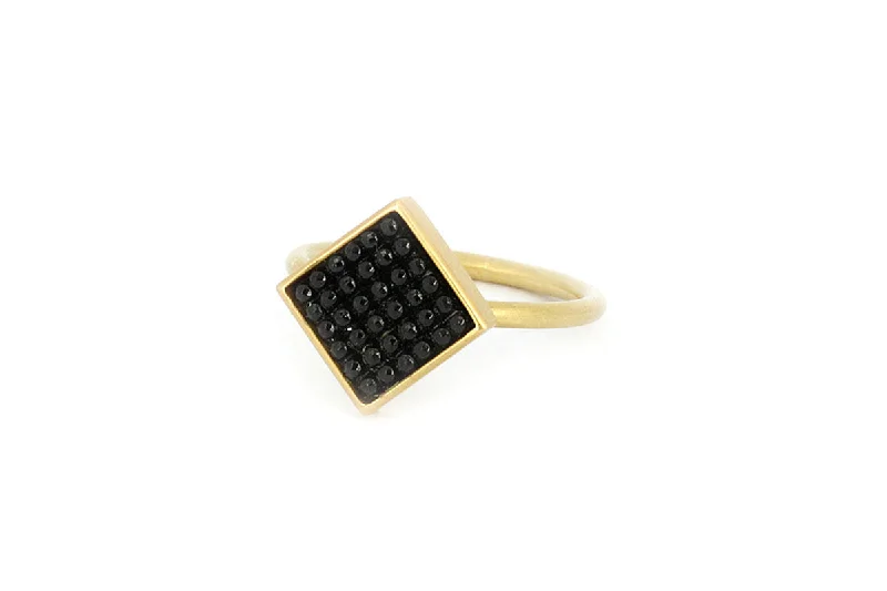 Noir 'Rachel' 18K Gold Ring w. Jet Stone