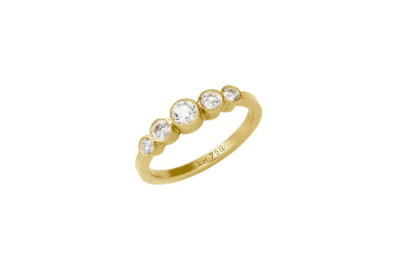 Stella bold 18K Gold Ring w. Diamond