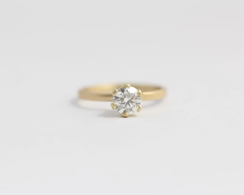 18ct Yellow gold Engagement Ring with 6 Claw Set Ethical Diamond