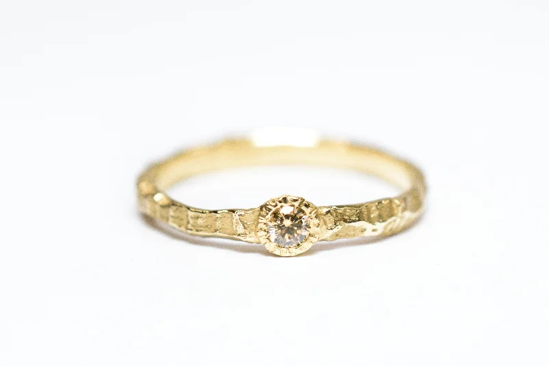 Rock® textured 3mm ring SUN - Hazel diamond - Style N°72G35haz-diam