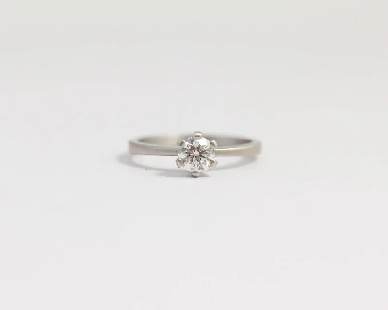 Platinum Engagement Ring with 6 Claw Set Ethical Diamond