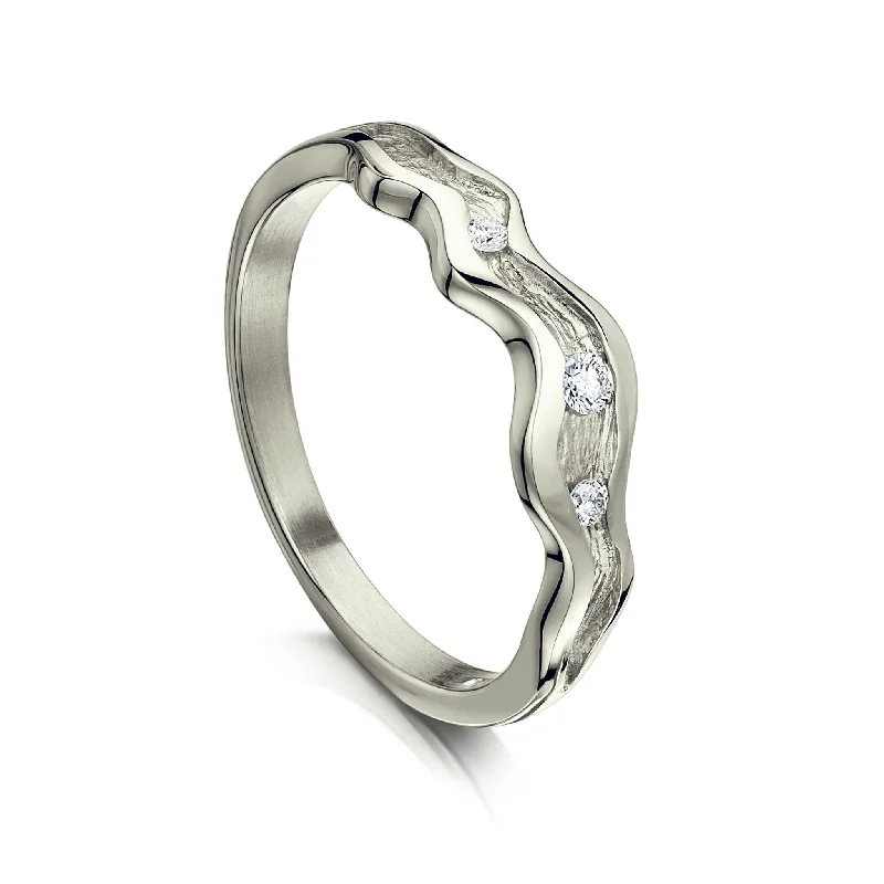 River Ripples Diamond Ring in Platinum