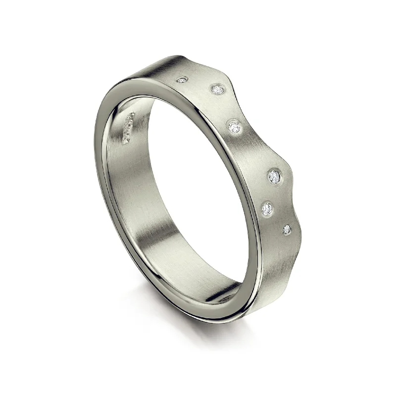 River Ripples Diamond Wedding Ring in Platinum