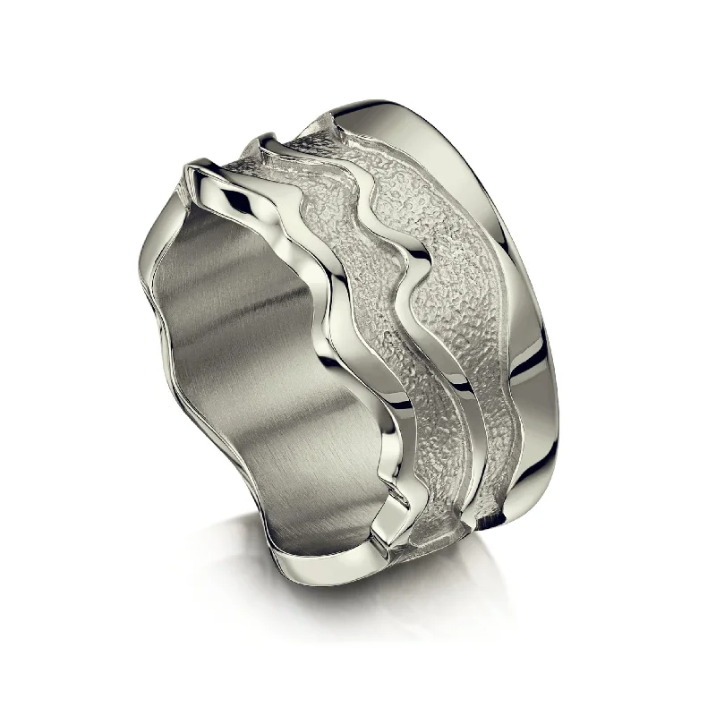 River Ripples Dress Ring in Platinum