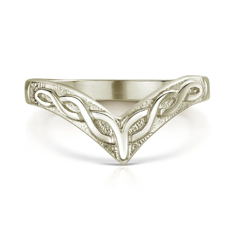 Wishbone Celtic Ring in 18ct White Gold