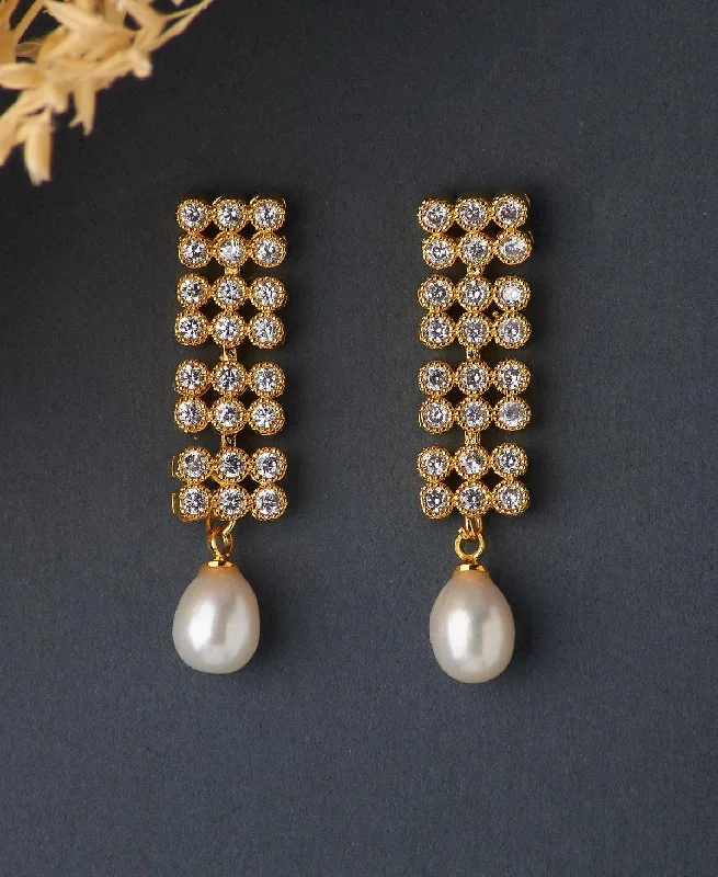 Delicate Stone Studded Pearl Earring