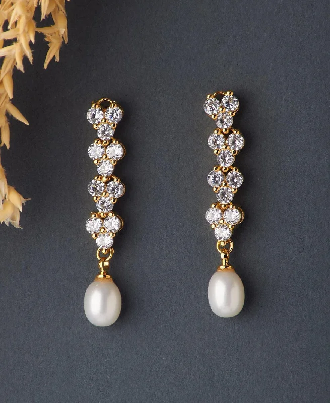 Delicate Stone Studded Pearl Earring