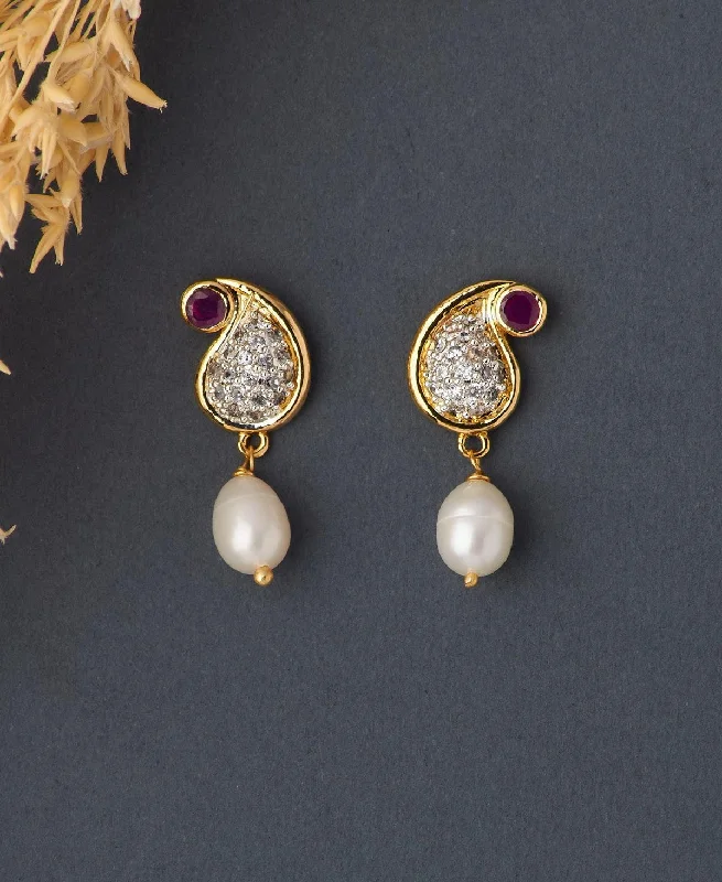 Delicate Stone Studded Pearl Hanging Earring