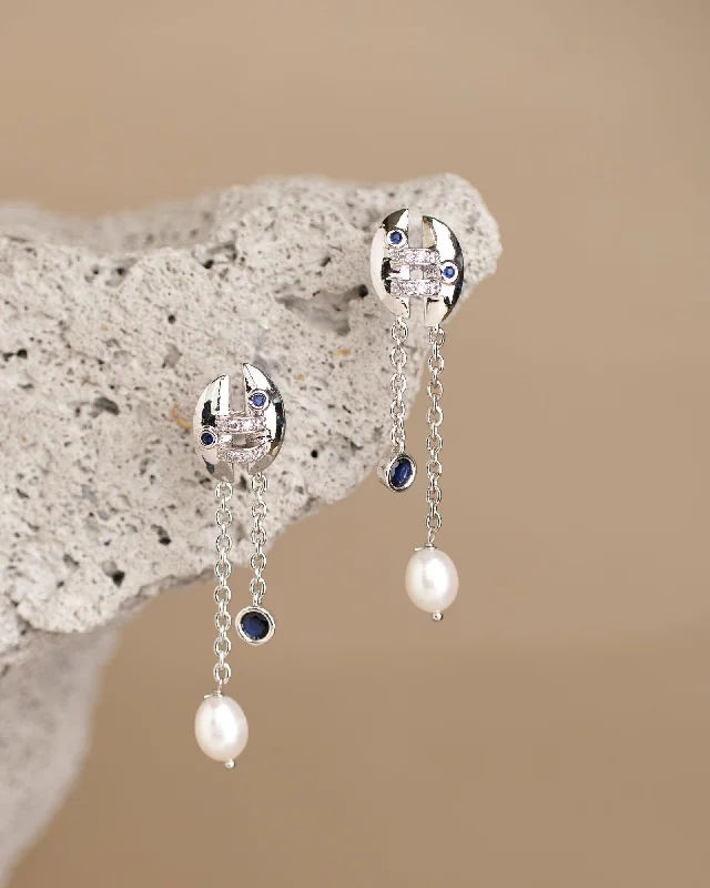 Dreamy Droplets Pearl Earring