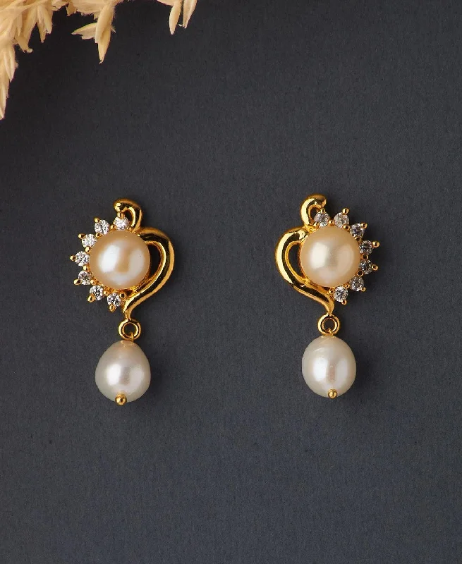 Elegant Hanging Pearl Earring