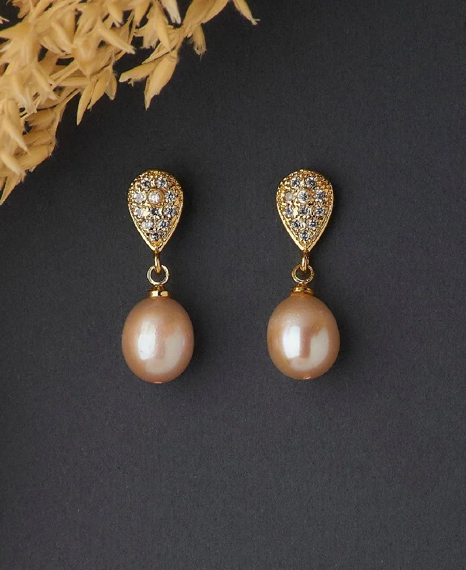 Elegant Pearl Hanging Earring