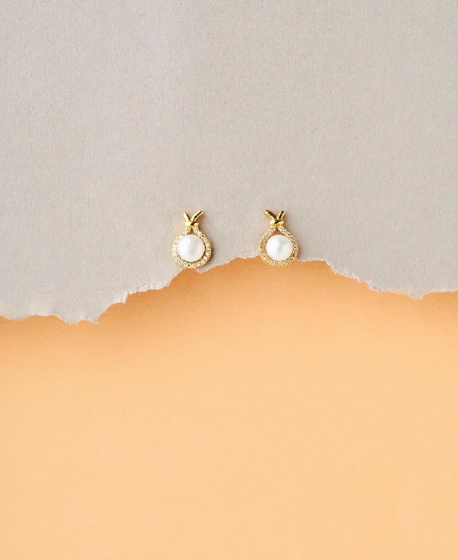 Elegant Pearl Stud Earring