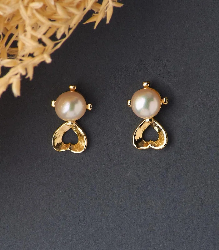 Elegant White Pearl Stud Earring