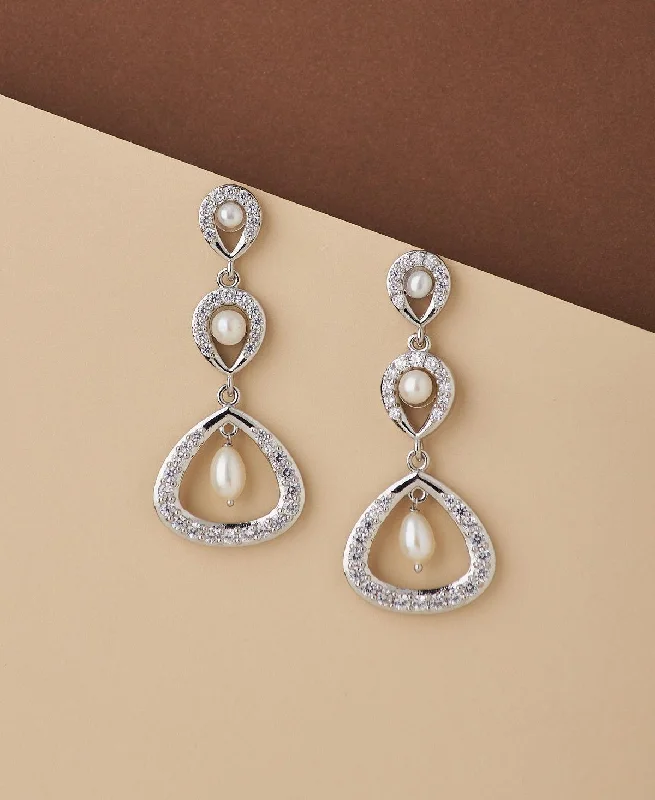 Faiza Regal Chandeliers Earring