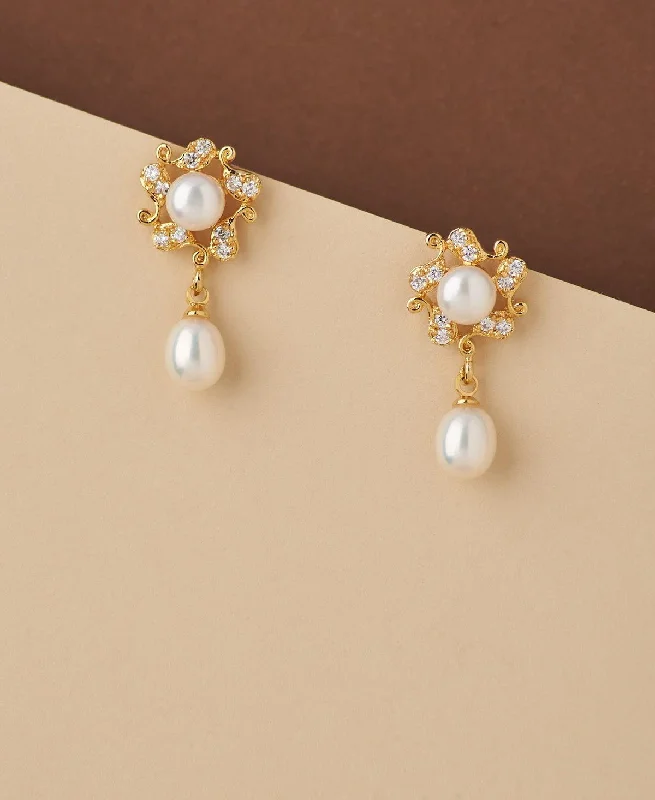 Floral Stone Studded Pearl Earring