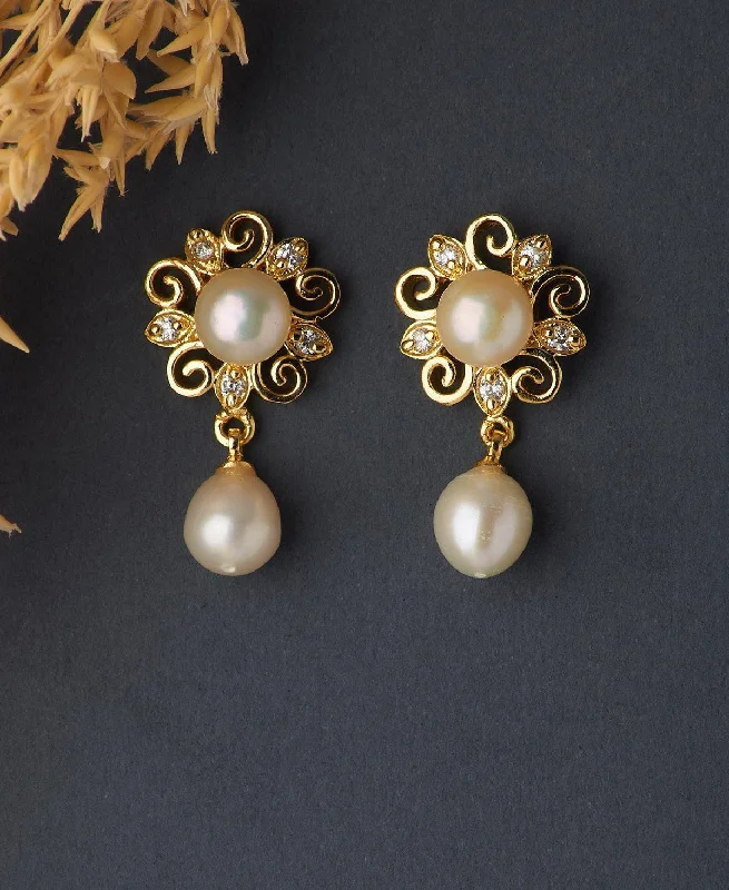 Floral White Pearl Hanging Earring