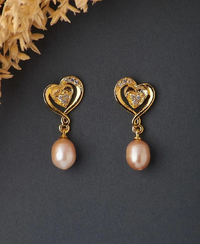 Heart Pearl Hanging Earring