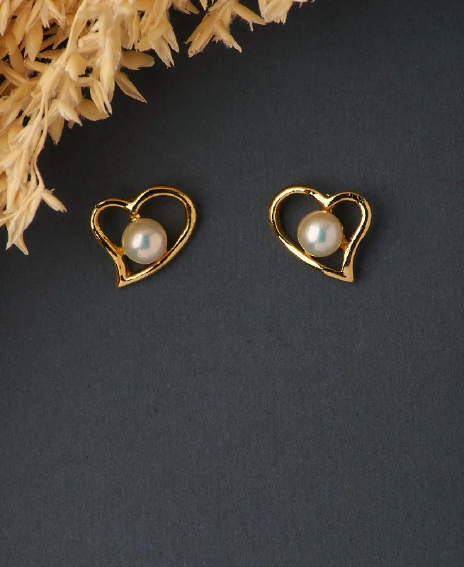 Heart Pearl Stud Earring