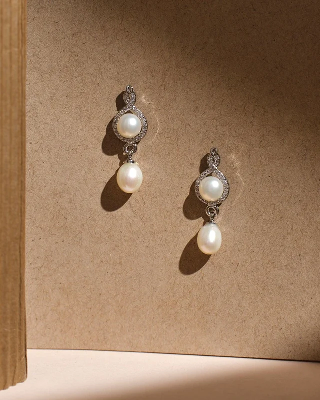 Milky Halo Pearl Earrings