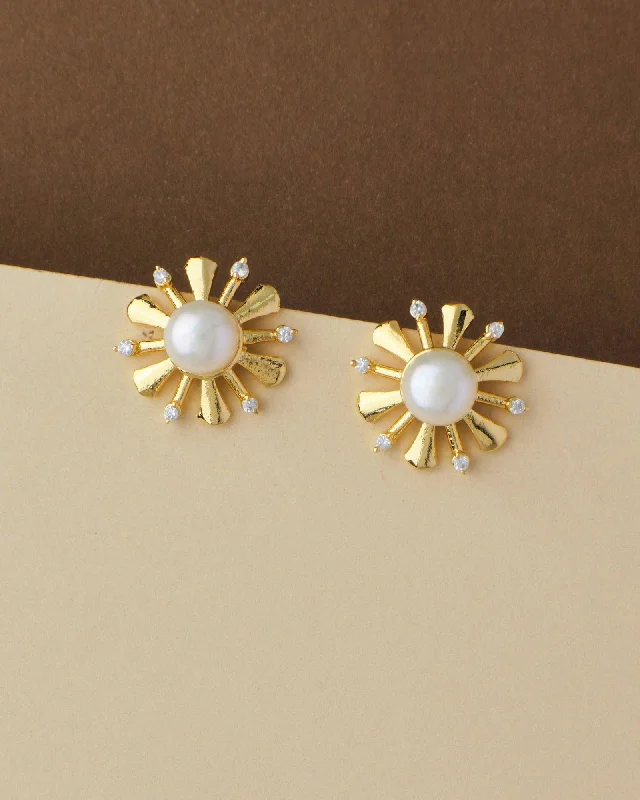 Floral Pearl Stud Earring