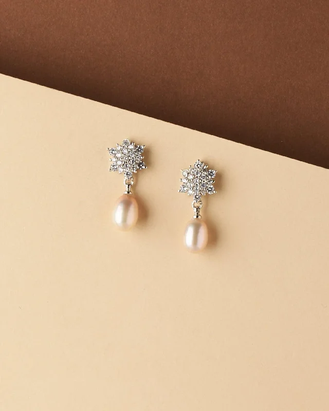 Elegant Pearl Hanging Earring