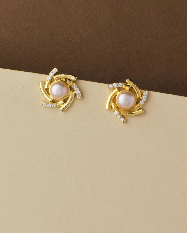 Floral Pearl Stud Earring