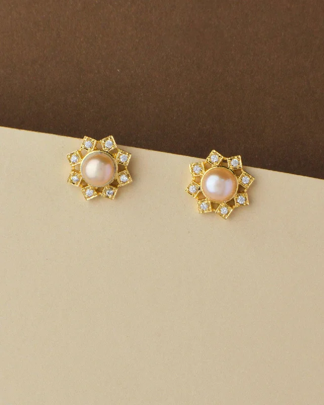 Floral Pearl Stud Earring